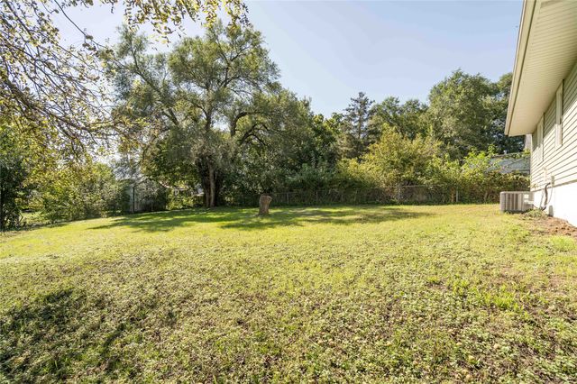 1026 Mckinley Avenue, Des Moines, IA 50315