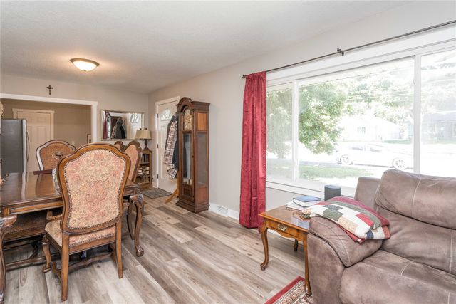1026 Mckinley Avenue, Des Moines, IA 50315