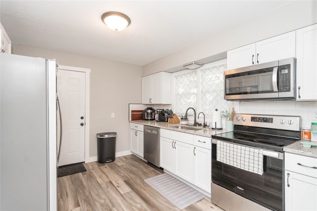 1026 Mckinley Avenue, Des Moines, IA 50315