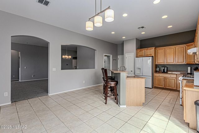 12921 N Cenozoic Drive, Marana, AZ 85658