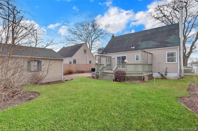 2217 7th Street, East Meadow, NY 11554