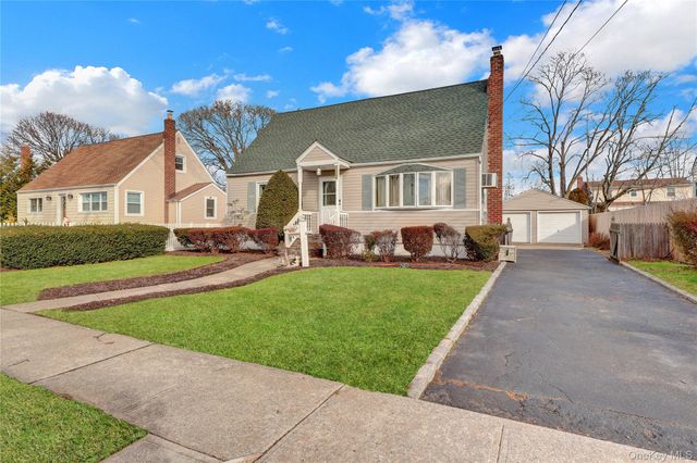 2217 7th Street, East Meadow, NY 11554