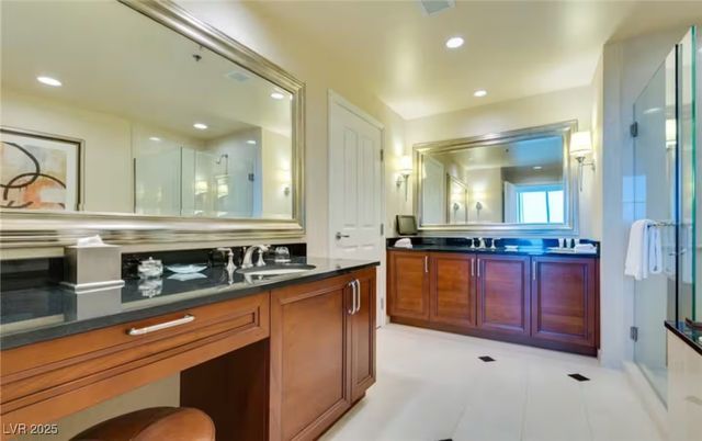 135 East Harmon Avenue 2020, Las Vegas, NV 89109