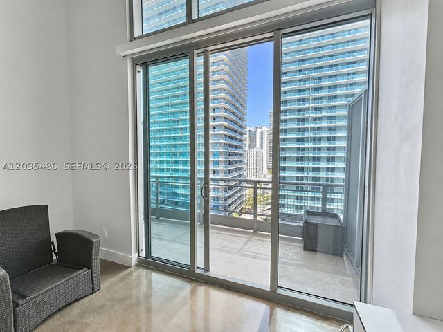 690 SW 1st Ct 2318, Miami, FL 33130