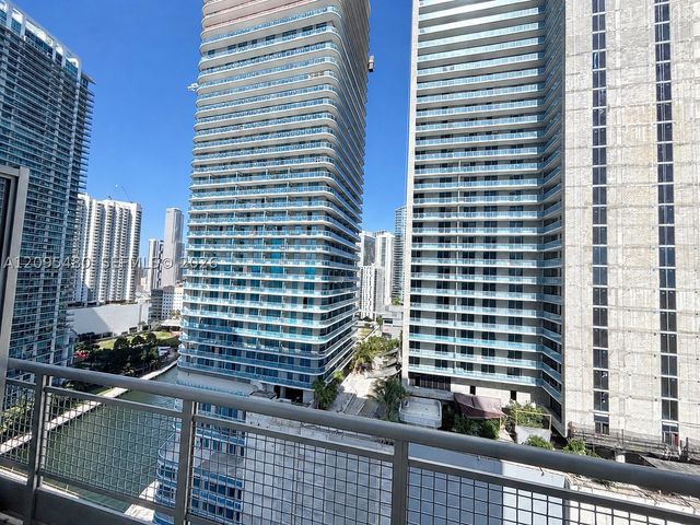 690 SW 1st Ct 2318, Miami, FL 33130