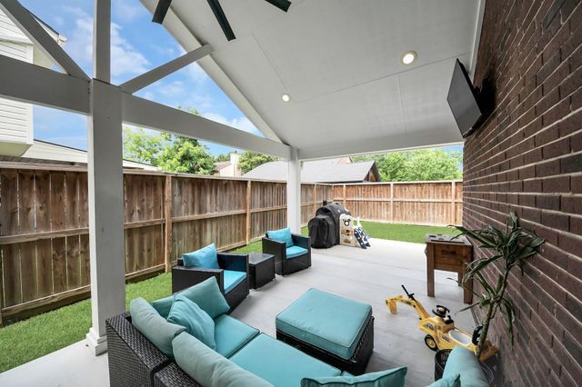 4005 Spring Meadow Drive, Pearland, TX 77584