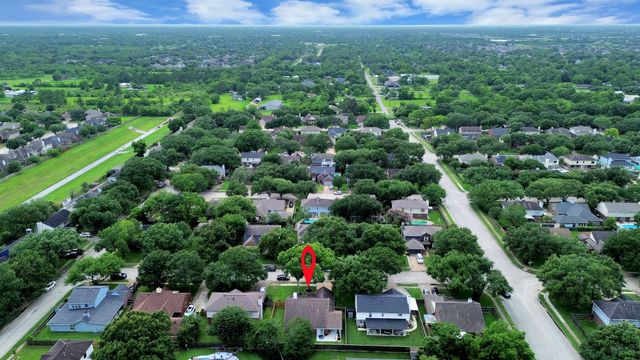 4005 Spring Meadow Drive, Pearland, TX 77584