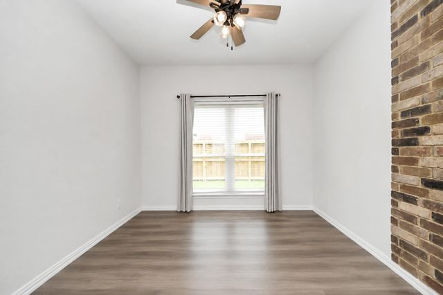 4005 Spring Meadow Drive, Pearland, TX 77584