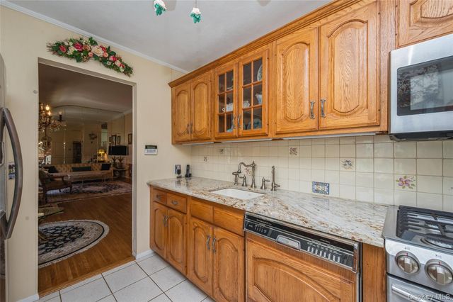 26 Wren Court, Northport, NY 11768