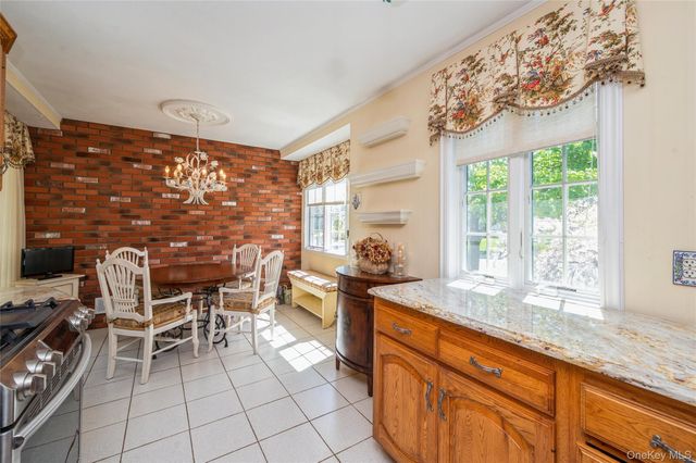 26 Wren Court, Northport, NY 11768