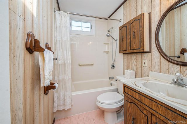 26 Wren Court, Northport, NY 11768