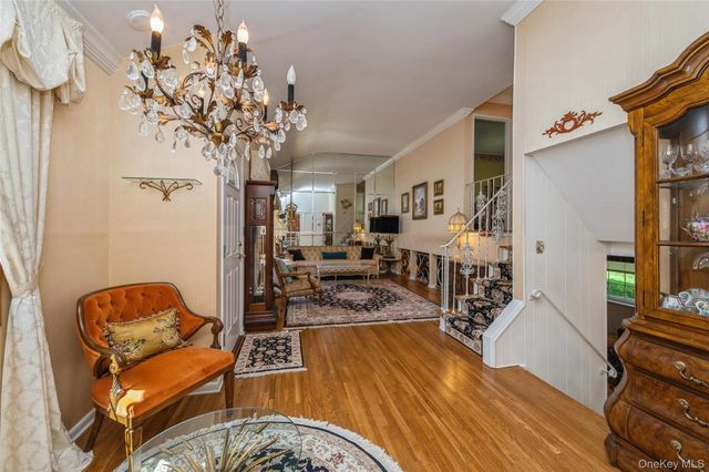 26 Wren Court, Northport, NY 11768