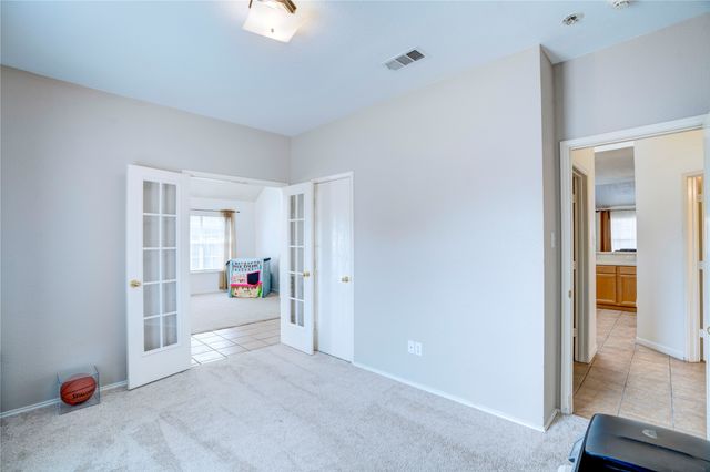 1107 Deer Valley Lane, Arlington, TX 76001