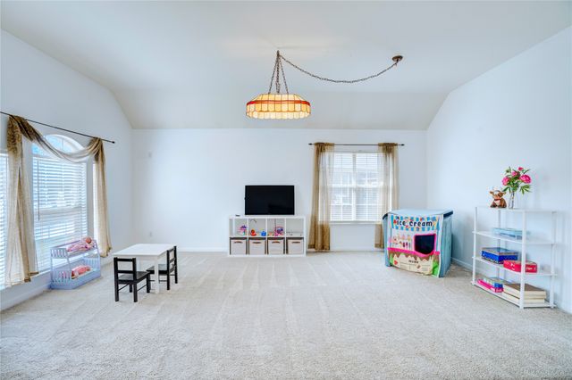 1107 Deer Valley Lane, Arlington, TX 76001