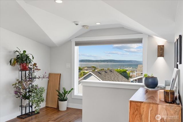 2714 N Mccarver Street, Tacoma, WA 98403