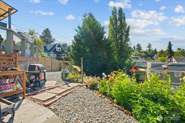 2714 N Mccarver Street, Tacoma, WA 98403