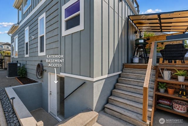 2714 N Mccarver Street, Tacoma, WA 98403
