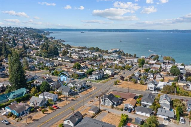 2714 N Mccarver Street, Tacoma, WA 98403