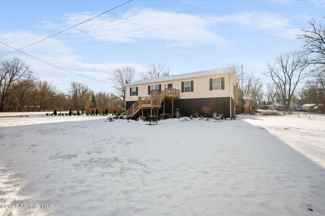 645 Clubhouse Road, Curtice, OH 43412