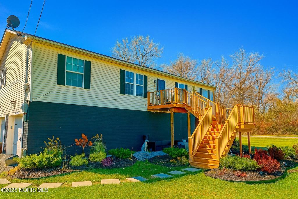 645 Clubhouse Road, Curtice, OH 43412