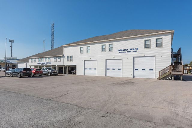 17403 Bristow Drive, Galveston, TX 77554