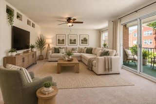 51 Fieldstone Dr 79, Hartsdale, NY 10530