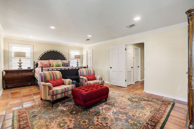 905 Sunny Lane, Wharton, TX 77488