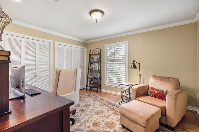 905 Sunny Lane, Wharton, TX 77488