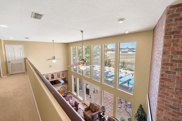 905 Sunny Lane, Wharton, TX 77488