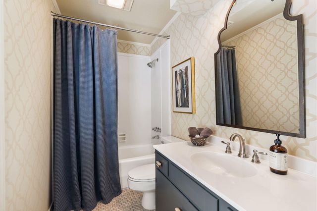 905 Sunny Lane, Wharton, TX 77488