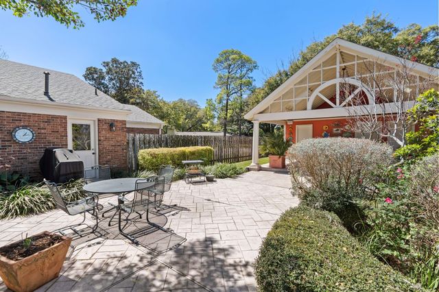 905 Sunny Lane, Wharton, TX 77488