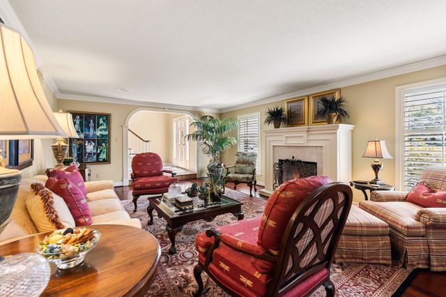 905 Sunny Lane, Wharton, TX 77488