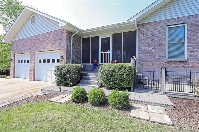 143 Terrace Garden Lane, Farmington, MO 63640