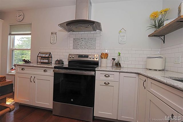 143 Terrace Garden Lane, Farmington, MO 63640