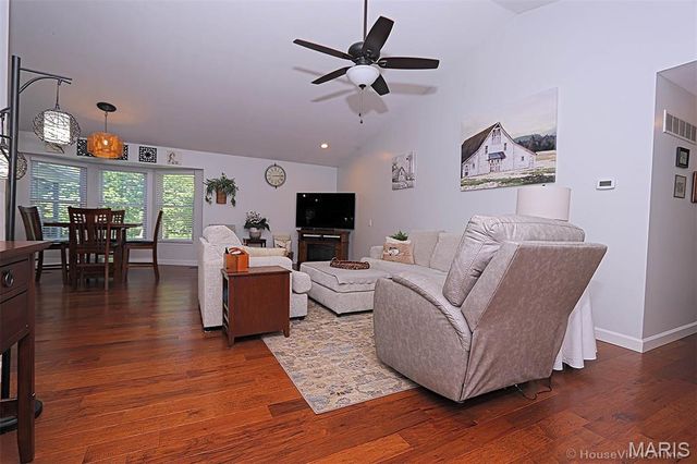 143 Terrace Garden Lane, Farmington, MO 63640