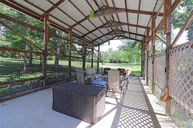 143 Terrace Garden Lane, Farmington, MO 63640