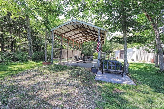 143 Terrace Garden Lane, Farmington, MO 63640