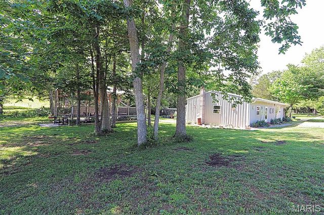 143 Terrace Garden Lane, Farmington, MO 63640