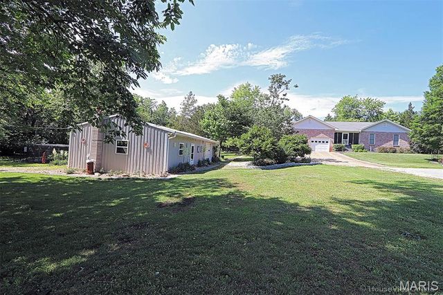 143 Terrace Garden Lane, Farmington, MO 63640