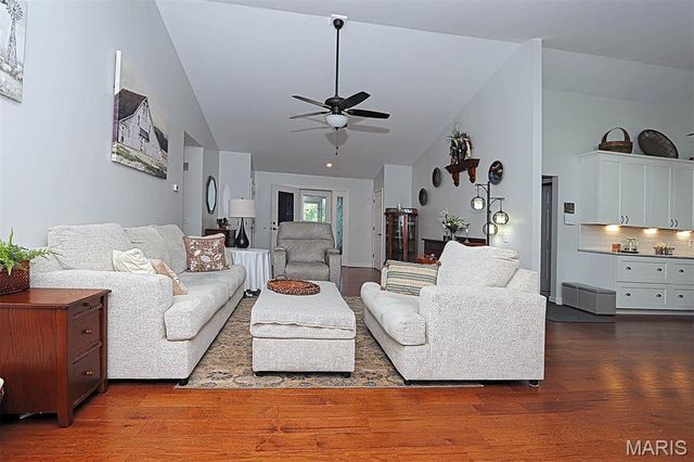 143 Terrace Garden Lane, Farmington, MO 63640