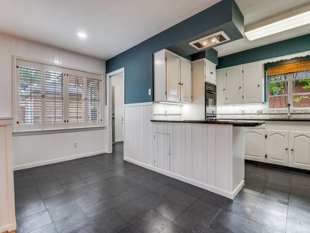 2816 Bonnywood Lane, Dallas, TX 75233