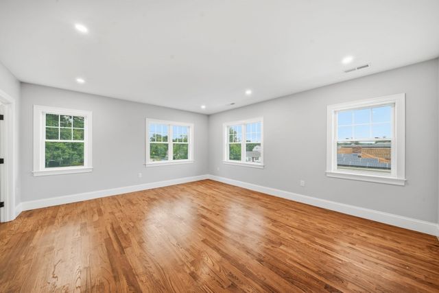 45 County St, Blackstone, MA 01504