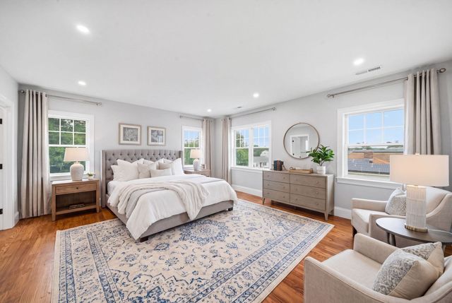 45 County St, Blackstone, MA 01504
