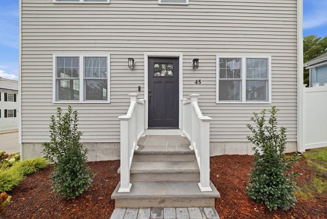 45 County St, Blackstone, MA 01504