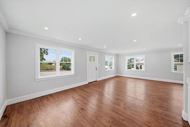 45 County St, Blackstone, MA 01504