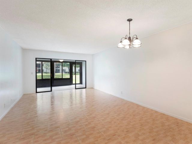3349 Lucerne Park Drive, Greenacres, FL 33467