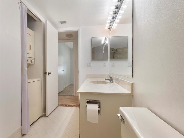 3349 Lucerne Park Drive, Greenacres, FL 33467