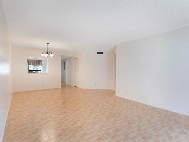 3349 Lucerne Park Drive, Greenacres, FL 33467