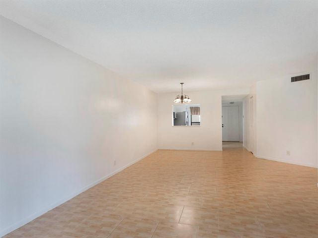 3349 Lucerne Park Drive, Greenacres, FL 33467