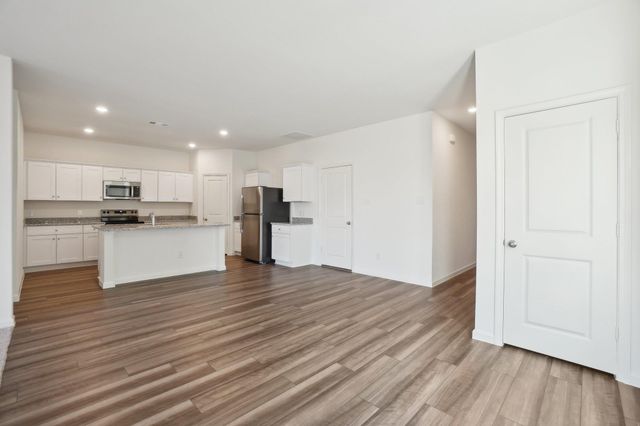 537 Old Western PASS, Jarrell, TX 76537